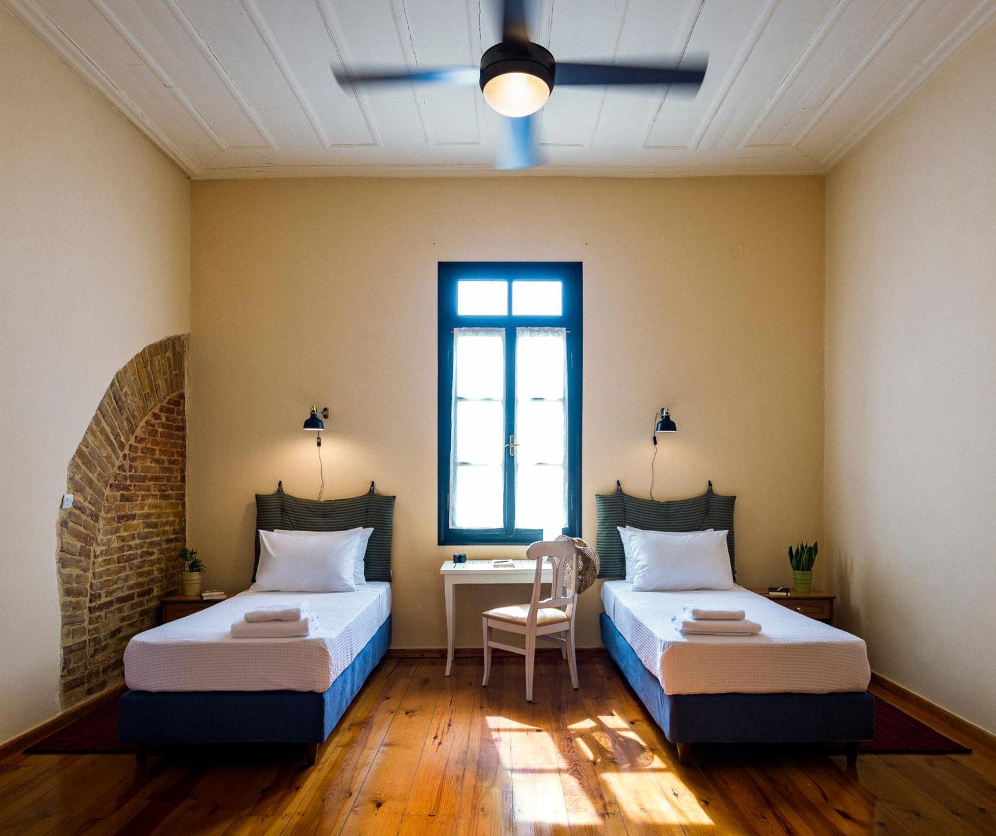 Sundial Lodge 干尼亞 外观 照片
